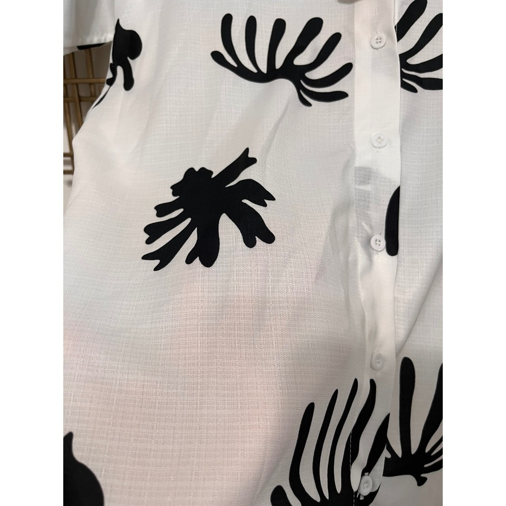 COMMense White Black Abstract Print Button Down Shirt & Shorts Set XS - Picture 9 of 12